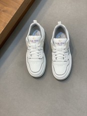 ヴァレンティノ靴 VALENTINO 2025新作 スポーツシューズ