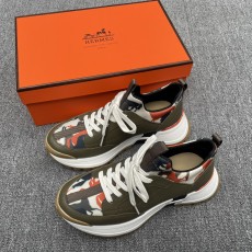 エルメス靴 HERMES 2025新作 身長を伸ばすスポーツシューズ