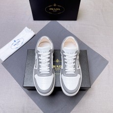 プラダ靴 PRADA 2025新作 レザースニーカー
