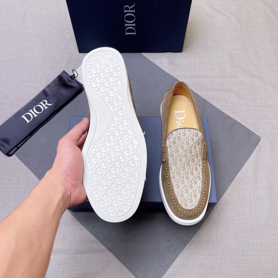 ディオール靴 DIOR 2025新作 ローファー