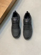 ヴァレンティノ靴 VALENTINO 2025新作 カップルスニーカー