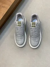 ヴァレンティノ靴 VALENTINO 2025新作 カップルスニーカー