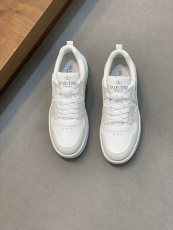 ヴァレンティノ靴 VALENTINO 2025新作 カップルスニーカー