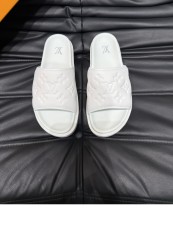 ルイヴィトン靴 LOUIS VUITTON 2025新作 スリッパ