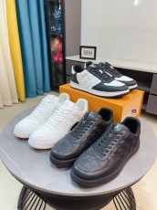 ルイヴィトン靴 LOUIS VUITTON 2025新作 スニーカー