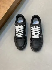 ヴァレンティノ靴 VALENTINO 2025新作 カップルスニーカー
