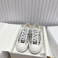 ディオール靴 DIOR 2025新作 フラットスニーカー