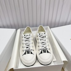 ディオール靴 DIOR 2025新作 フラットスニーカー