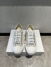 ディオール靴 DIOR 2025新作 刺繍入りミッドトップカジュアルシューズ