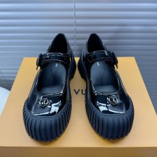 ルイヴィトン靴 LOUIS VUITTON 2025新作 メリージェーンシューズ