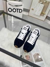 ミュウミュウ靴 Miu Miu 2025新作 デクサンシューズ