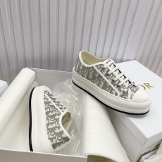 ディオール靴 DIOR 2025新作 フラットスニーカー