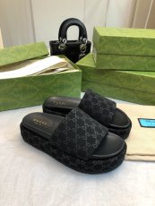 グッチ靴 GUCCI 2025新作 厚底スリッパ