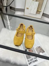 ミュウミュウ靴 Miu Miu 2025新作 ベルクロ伸縮性バレエフラット