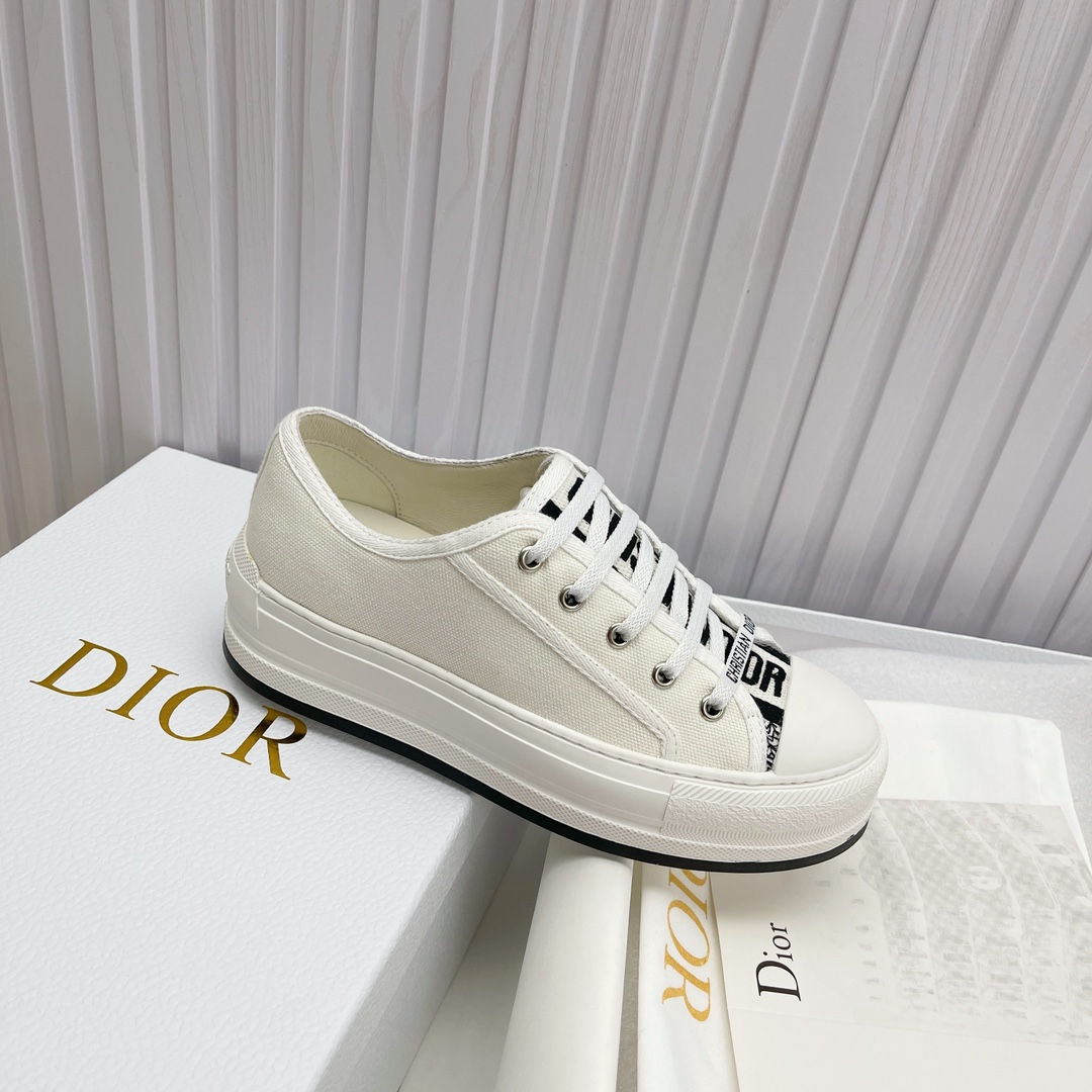 ディオール靴 DIOR 2025新作 フラットスニーカー