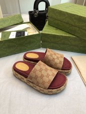 グッチ靴 GUCCI 2025新作 厚底スリッパ