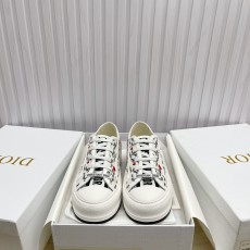 ディオール靴 DIOR 2025新作 フラットスニーカー
