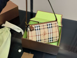バーバリーバッグ BURBERRY 2025新作 脇袋