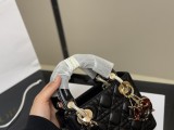ディオールバッグ DIOR 2025新作 ダイアナ妃バッグ