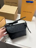 ルイヴィトンバッグ LOUIS VUITTON 2025新作 メッセンジャーバッグ