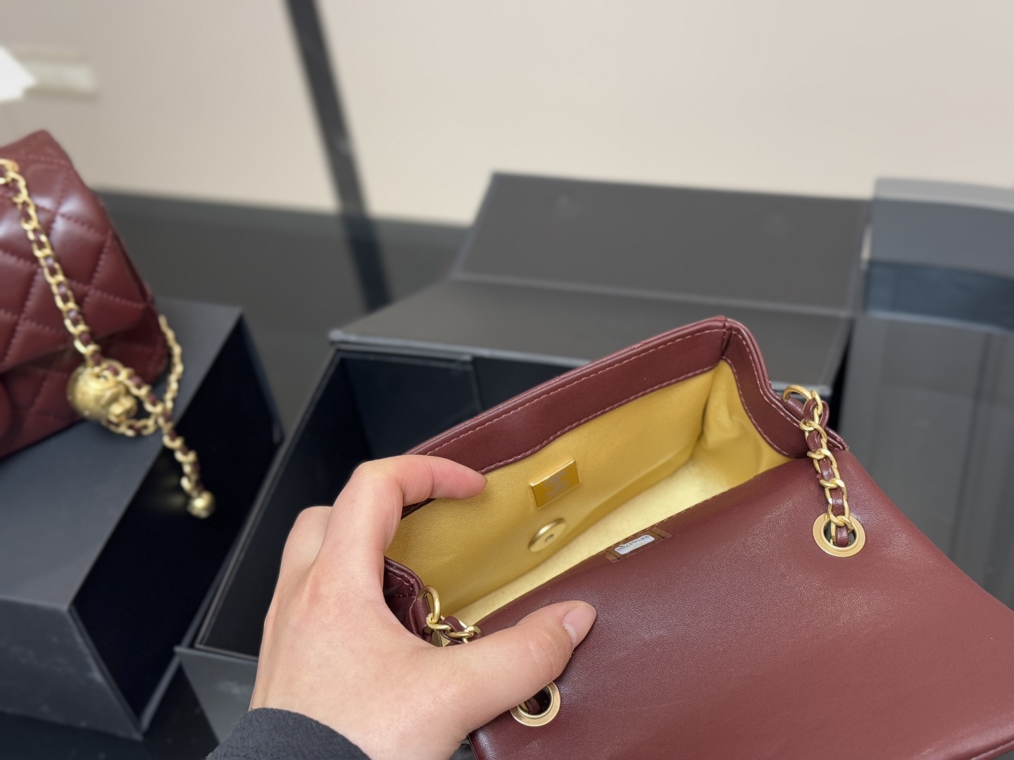 シャネルバッグ CHANEL 2025新作 スクエアパン