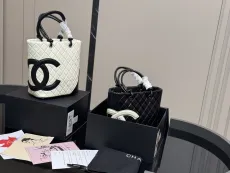シャネルバッグ CHANEL 2025新作 ハンドバッグ