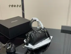 プラダバッグ PRADA 2025新作 ボストンバッグ
