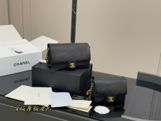 シャネルバッグ CHANEL 2025新作 チェーンバッグ