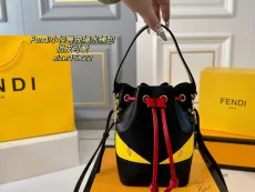 フェンディバッグ FENDI 2025新作 巾着型バケットバッグ