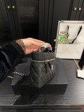シャネルバッグ CHANEL 2025新作 ボックスバッグ