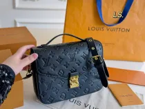 ルイヴィトンバッグ LOUIS VUITTON 2025新作 メッセンジャーバッグ