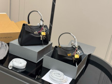 バレンシアガバッグ BALENCIAGA 2025新作 特大バッグ