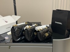 シャネルバッグ CHANEL 2025新作 チェーンバッグ