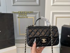 シャネルバッグ CHANEL 2025新作 ハンドバッグ