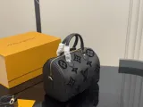 ルイヴィトンバッグ LOUIS VUITTON 2025新作 枕袋