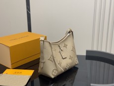 ルイヴィトンバッグ LOUIS VUITTON 2025新作 小銭入れ