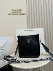 プラダバッグ PRADA 2025新作 ショルダーバッグ