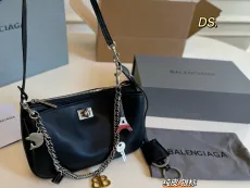 バレンシアガバッグ BALENCIAGA 2025新作 脇袋