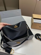 バレンシアガバッグ BALENCIAGA 2025新作 脇袋