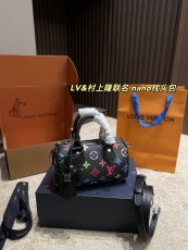 ルイヴィトンバッグ LOUIS VUITTON 2025新作 枕袋