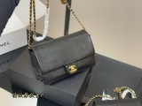シャネルバッグ CHANEL 2025新作 チェーンバッグ