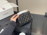シャネルバッグ CHANEL 2025新作 化粧ポーチ