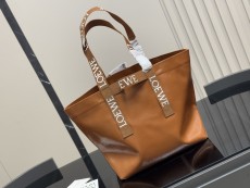 ロエベバッグ LOEWE 2025新作 ワックスレザーショッピングバッグ
