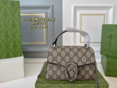 グッチバッグ GUCCI 2025新作 チェーンバッグ