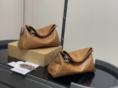 シャネルバッグ CHANEL 2025新作 ダイヤモンド折りたたみバッグ