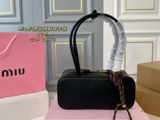 ミュウミュウバッグ Miu Miu 2025新作 ボウリングバッグ