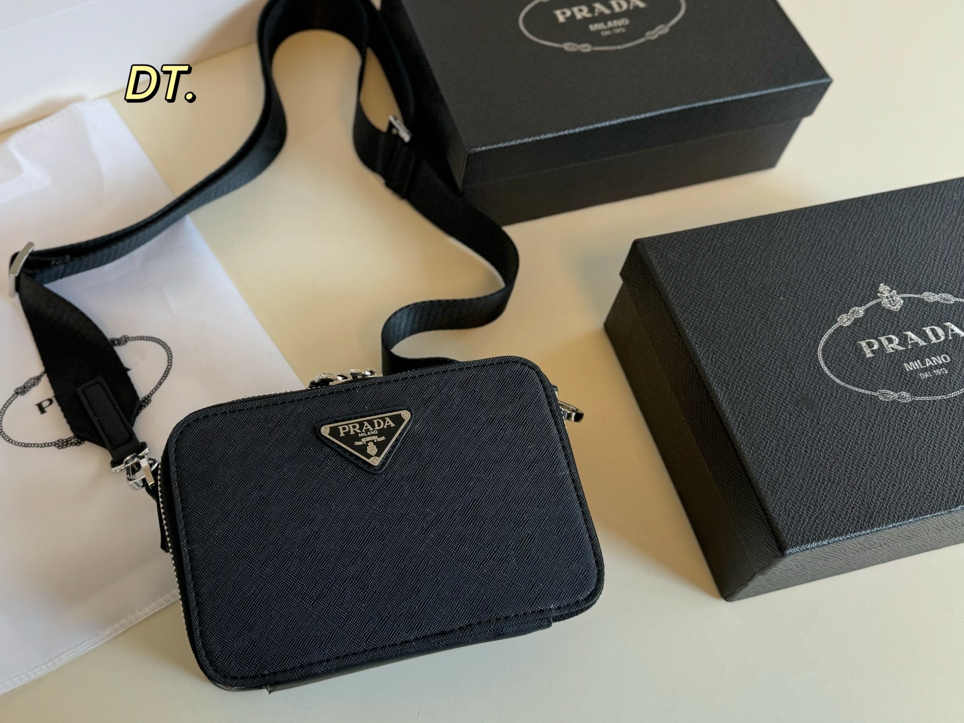 プラダバッグ PRADA 2025新作 カメラバッグ