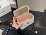 シャネルバッグ CHANEL 2025新作 化粧ポーチ