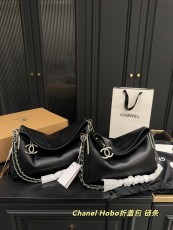 シャネルバッグ CHANEL 2025新作 チェーン折りたたみバッグ
