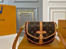 ルイヴィトンバッグ LOUIS VUITTON 2025新作 ジェミニサドルバッグ